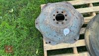 8 STUD TRACTOR WHEEL CENTRE - 8