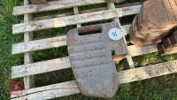 8 MASSEY FERGUSON FRONT WEIGHTS - 3