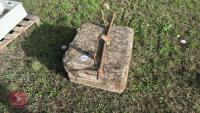 CONCRETE TRACTOR REAR WEIGHT - 9