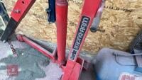 CLARKE STRONG-ARM ENGINE HOIST - 3
