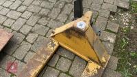 PALLET TRUCKS - 8