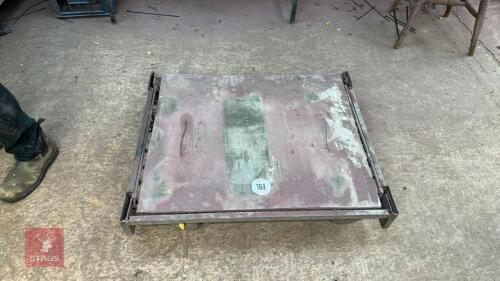 WHEELED PLATFORM/TROLLEY