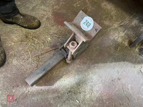 BRACKET/COUPLING