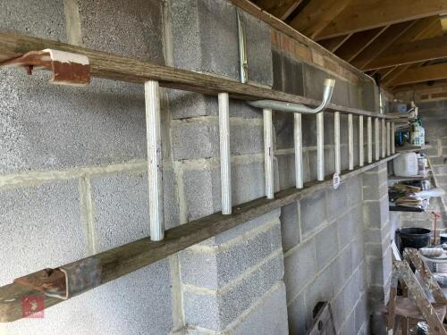 12' WOODEN LADDER
