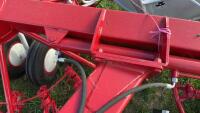 MASSEY FERGUSON 92 TWIN ROTOR RAKE - 24