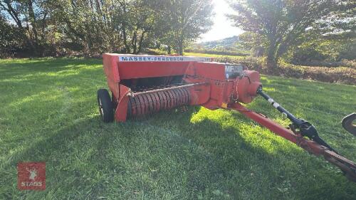 MASSEY FERGUSON 124 CONVENTIONAL BALER
