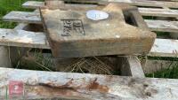 1 MASSEY FERGUSON 27KG FRONT WEIGHT - 5