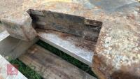 1 MASSEY FERGUSON 27KG FRONT WEIGHT - 7