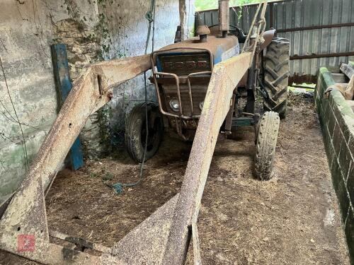 1966 FORD SUPER DEXTA 3000 TRACTOR