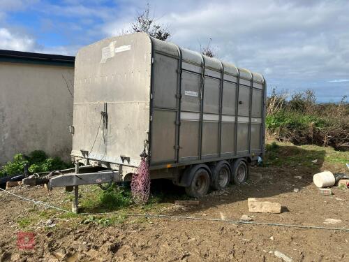 IFOR WILLIAMS 12' LIVESTOCK TRAILER