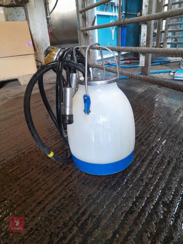 DUMP MILK BUCKET
