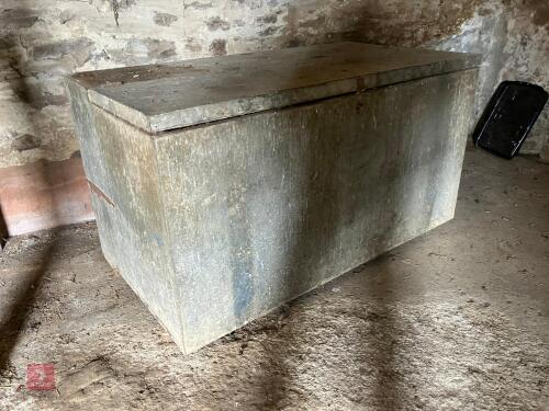 GALVANISED FEED BIN (A)