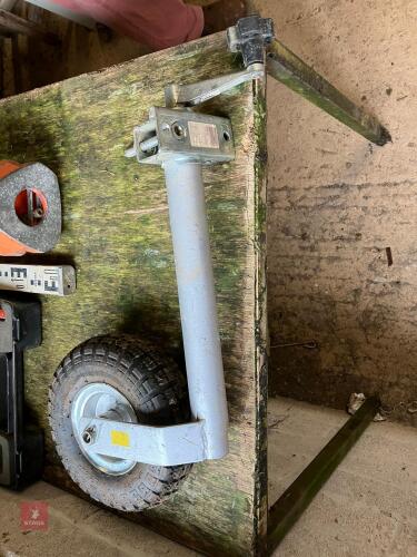 TRAILER JOCKEY WHEEL