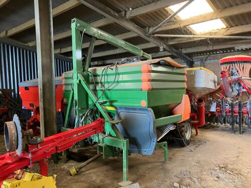AMAZONE ZA-M 1501 FERTILISER SPREADER