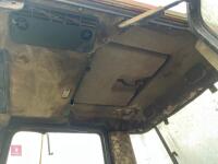 CASE INTERNATIONAL 895 4WD TRACTOR - 13