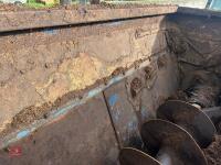 WEST 1600 DUAL FYM SPREADER - 18