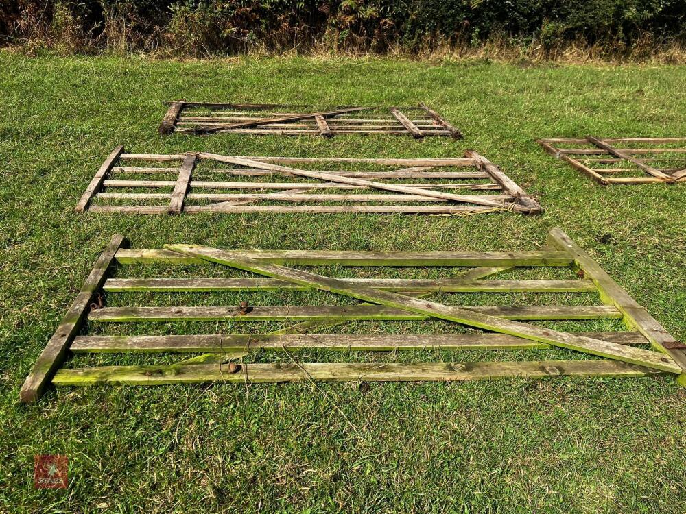 3 WOODEN GATES