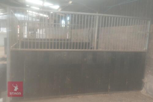 STABLE SIDE - B