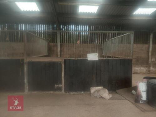 STABLE FRONT A