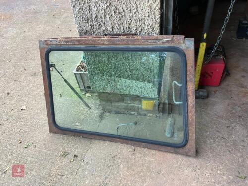 MASSEY FERGUSON 500 SERIES REAR WINDOW