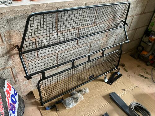 DISCOVERY 34 DOG GUARD KIT