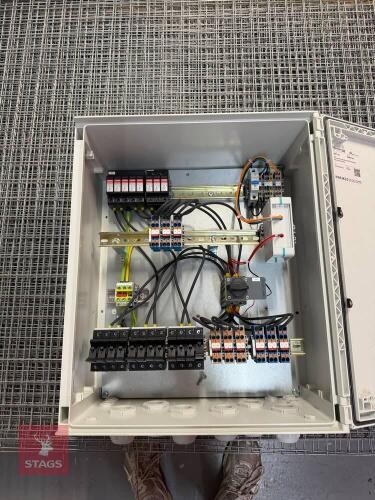 SOLAR COMBINER BOX