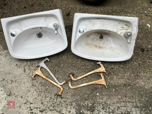 2 CERAMIC SINKS
