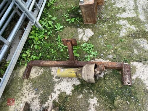 TOW BAR HITCH & PTO SHAFT