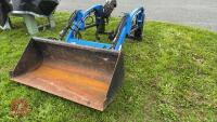 NEW HOLLAND 230TL FRONT LOADER - 9