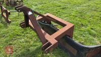 YARD SCRAPER - 8