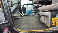 2016 JCB FASTRAC 4220 4WD TRACTOR - 17