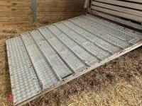 PARKHOUSE 35' 3 DECK LIVESTOCK TRAILER - 7