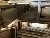 PARKHOUSE 35' 3 DECK LIVESTOCK TRAILER - 24