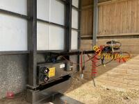 PARKHOUSE 35' 3 DECK LIVESTOCK TRAILER - 30