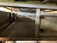 PARKHOUSE 35' 3 DECK LIVESTOCK TRAILER - 31