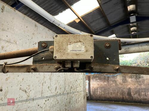 2 NED AP EID COLLAR FEEDERS