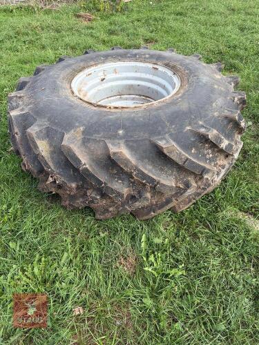 23.1R26 UNUSED 10 STUD TYRE AND RIM