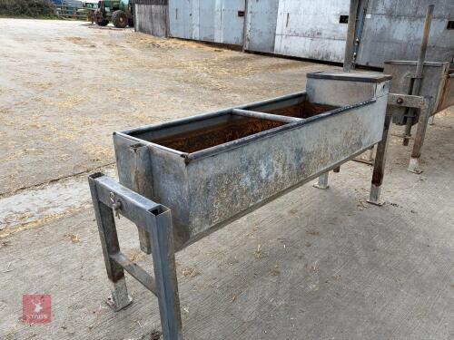 BATEMAN TIP OVER WATER TROUGH