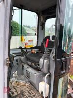 NEW HOLLAND DIGGER - 4