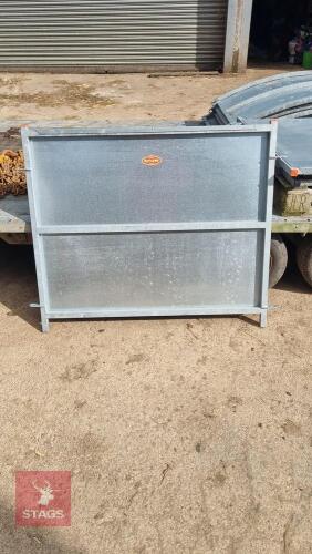 5 X 4' RITCHIE SHEETED HURDLES