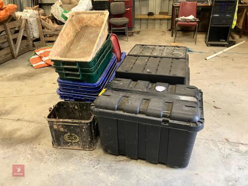 SELECTION OF BOXES & TRAYS (43)