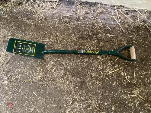 BULLDOG DRAINAGE SPADE