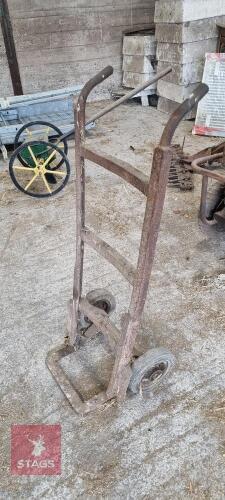 SMALL SACK BARROW