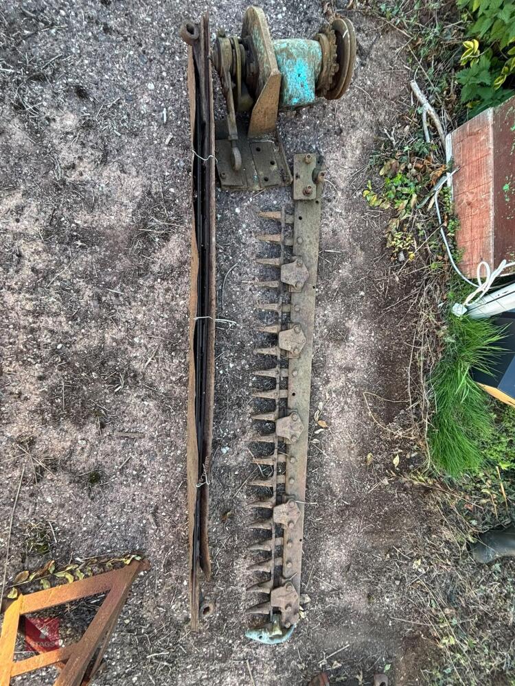 TWOSE FINGERBAR HEDGE TRIMMER