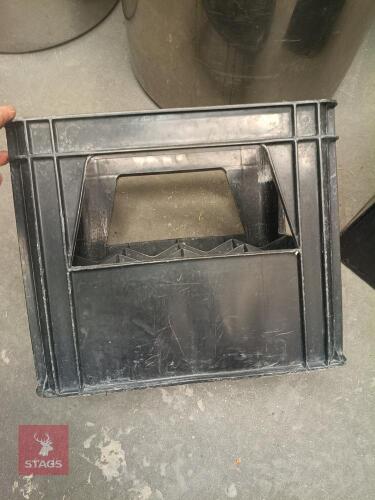 5 BOTTLE CRATES