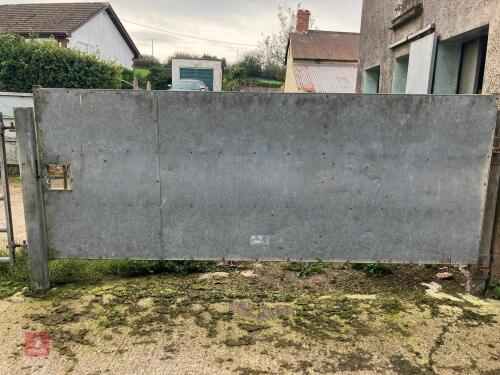 10' 10'' X4' 2'' GALVANISED SHEETED DOOR