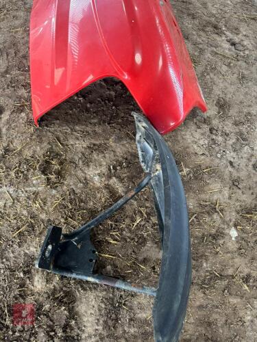 MANITOU 635 130 PS+ BONNET AND MUDGUARD