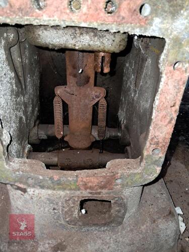 FERGUSON T20 PETROL/TVO 6 VOLT GEARBOX