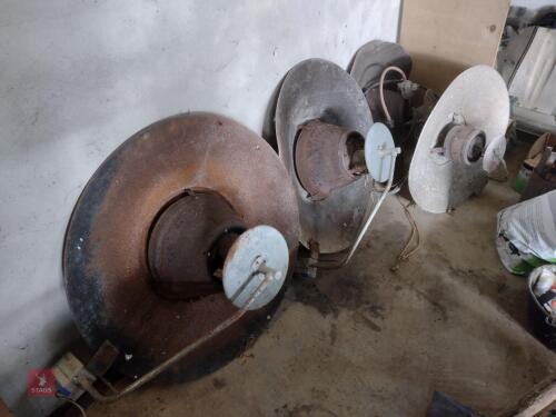 4 GAS BROODER HEATERS