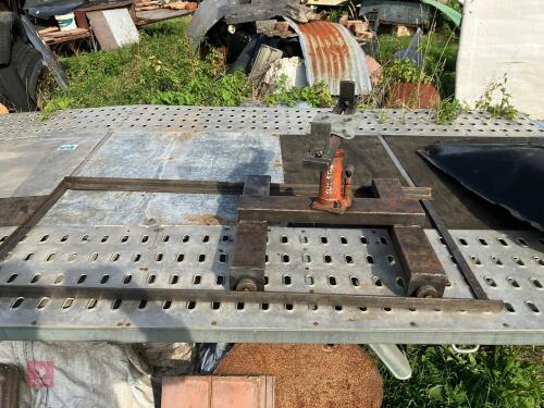 TRACTOR SPLITTING TROLLEY